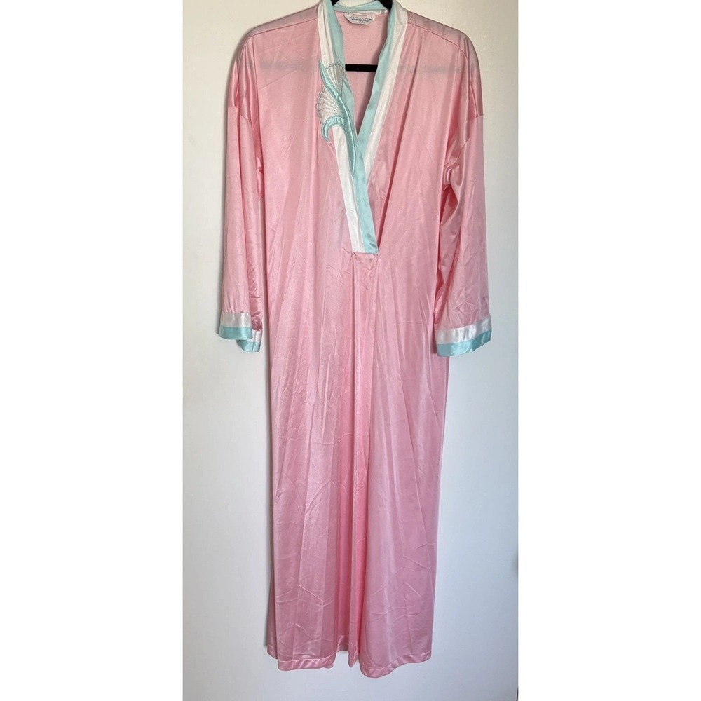 Vanity Fair Robe M Cottage Core Romantic Feminine VTG 70s